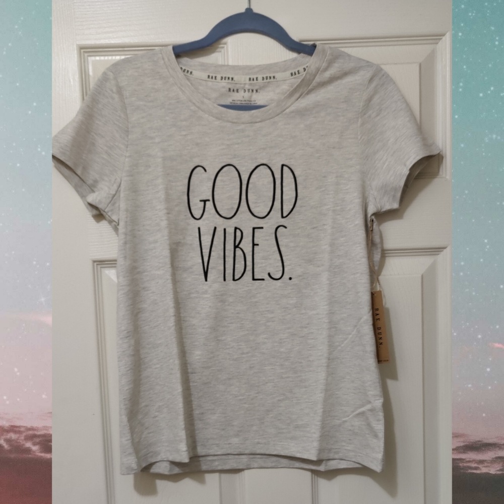 🖤Rae Dunn Good Vibes T-shirt